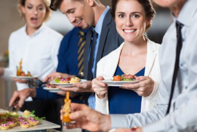 Como escolher fornecedores para alimentação empresarial