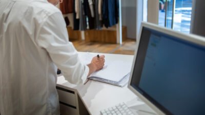 A importância do controle de fluxo de caixa automatizado para lojas de vestuário